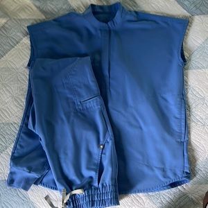 Figs Ceil Blue scrub set